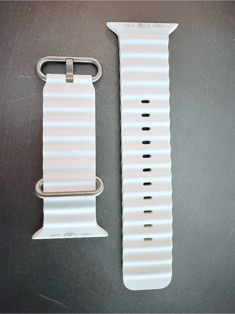 Apple White Ocean Band for Apple Watch 49mm - Picture 3 of 4